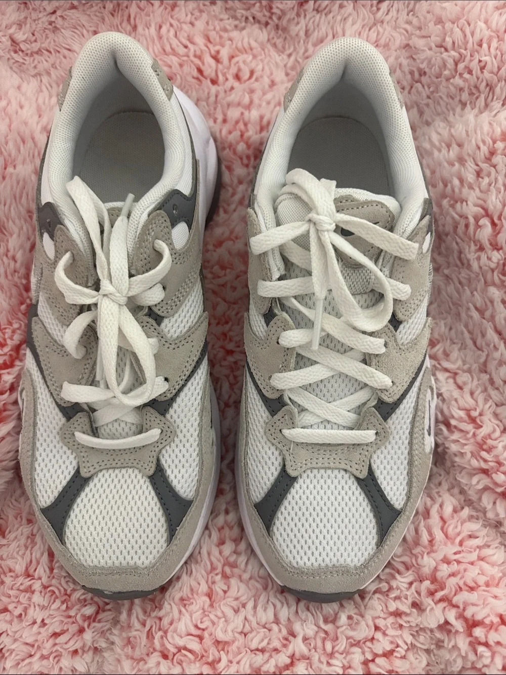 Nike Women’s White and Gray Mesh Sneakers